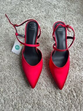a new day Red Pointed Toe Ankle-Strap Heels. Size 9.5